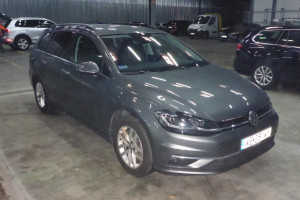 Volkswagen Golf 1.6 TDI 115KM Highline Variant A7 116KM AN (Estate 5dr.) – OSOB. — zdjęcie 3